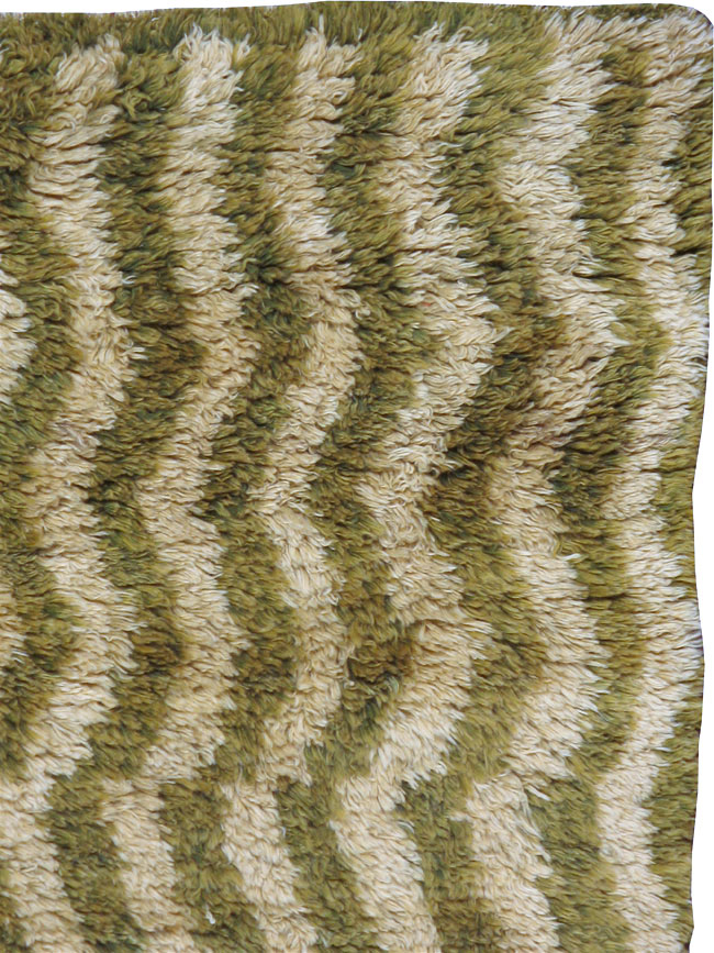 Vintage Turkish Tulu Rug, No.12292 - Staging