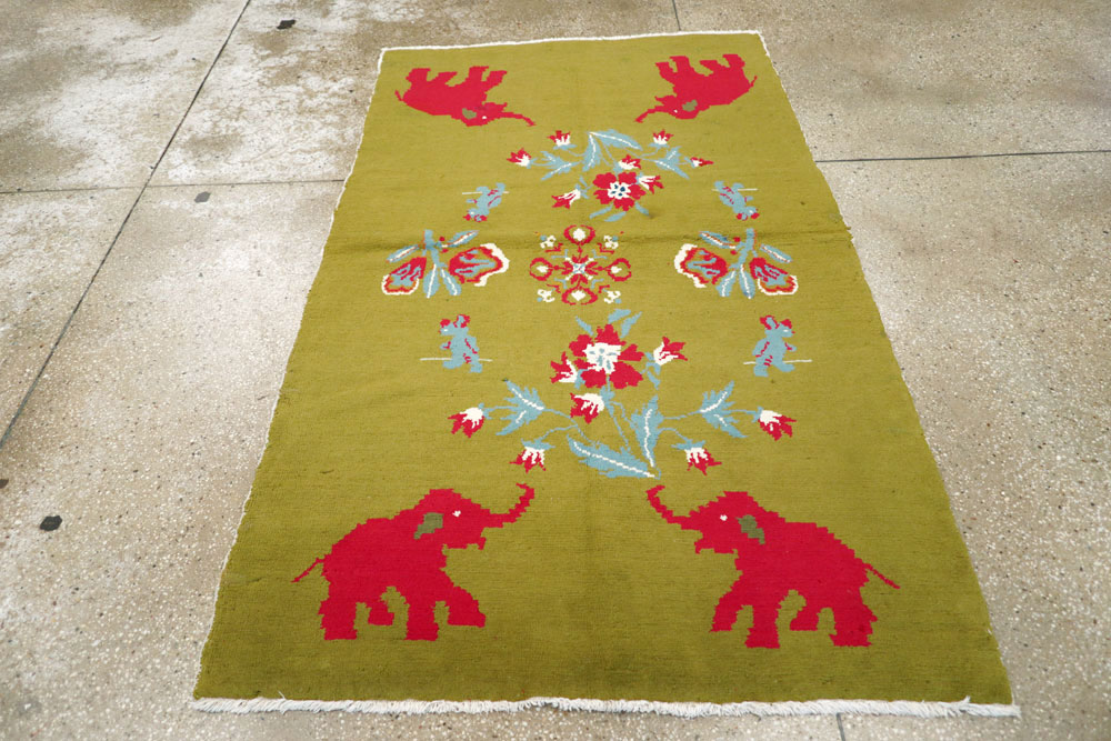 Vintage Swedish Pictorial Rug, No.12293 - Staging