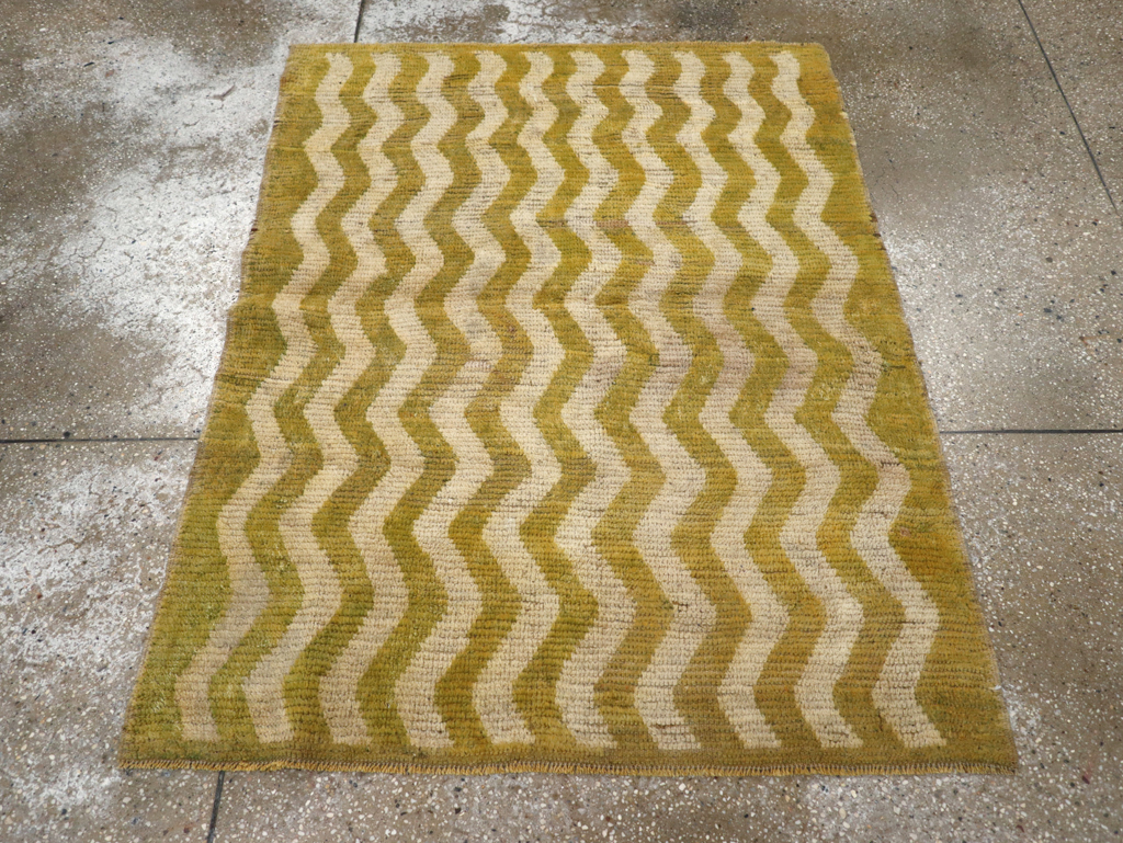 Vintage Turkish Konya Throw Rug, No.12297 - Staging