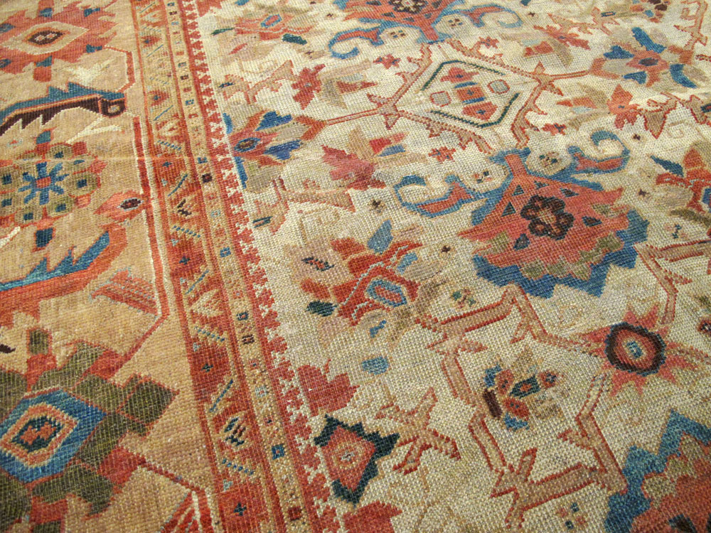 Antique Persian Mahal Rug, No.12318 - Staging