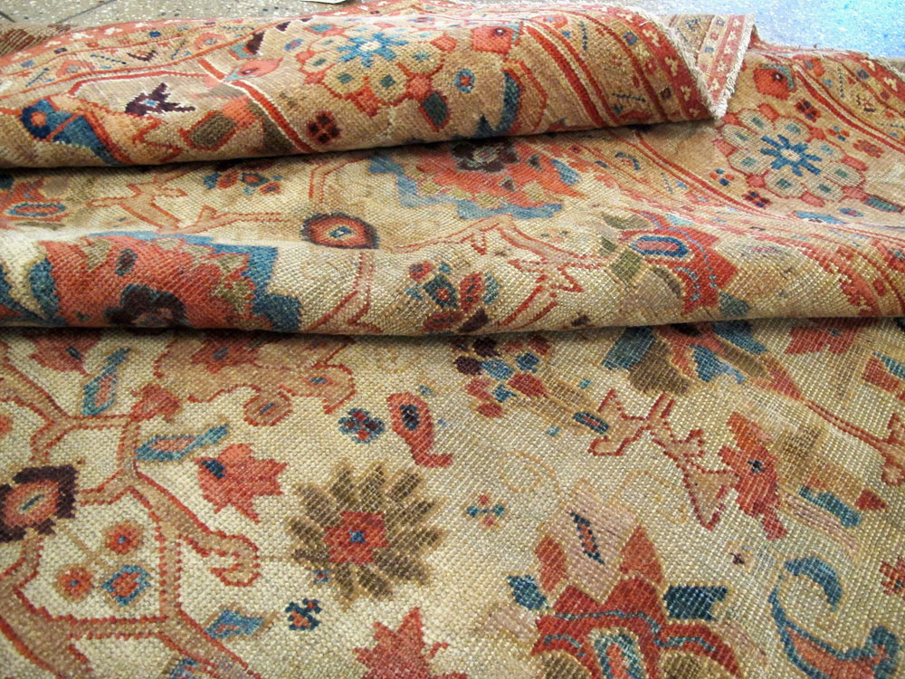 Antique Persian Mahal Rug, No.12318 - Staging