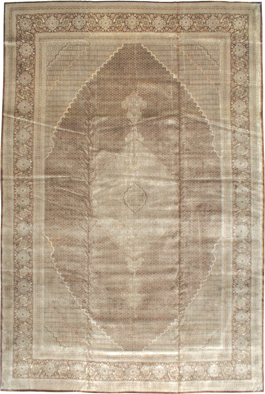 Vintage Persian Tabriz Rug, No.12405 - Staging