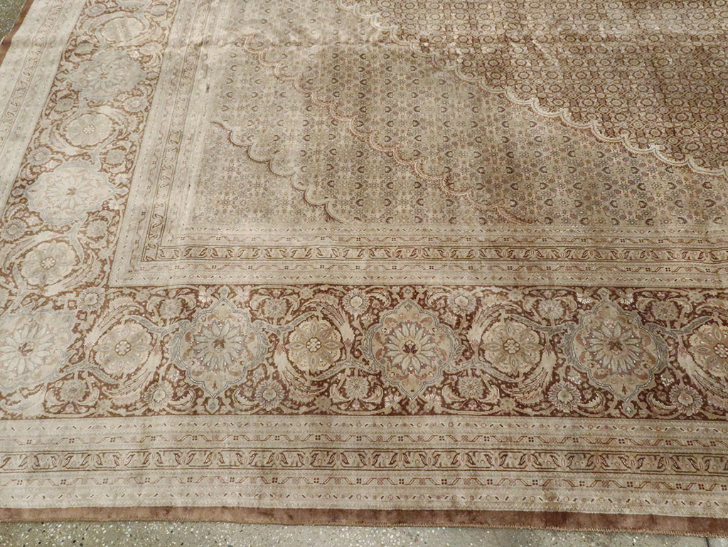 Vintage Persian Tabriz Rug, No.12405 - Staging