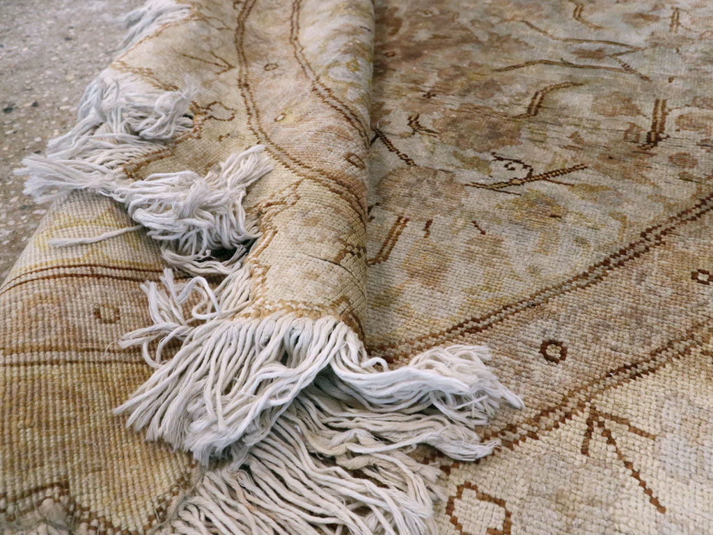 Vintage Turkish Sivas Rug, No.12432 - Staging