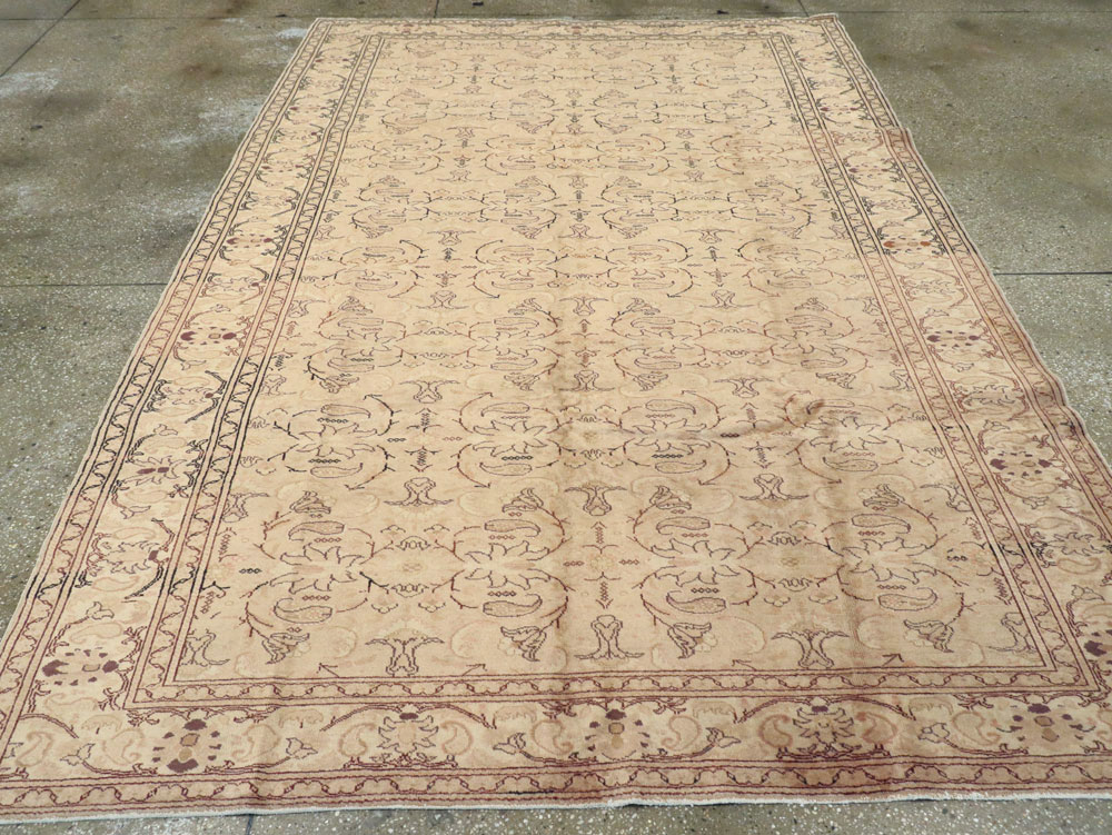Vintage Turkish Sivas Carpet, No.12459 - Staging