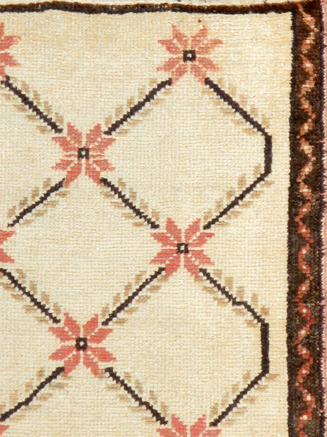 Vintage Turkish Anatolian Rug, No.12504 - Staging