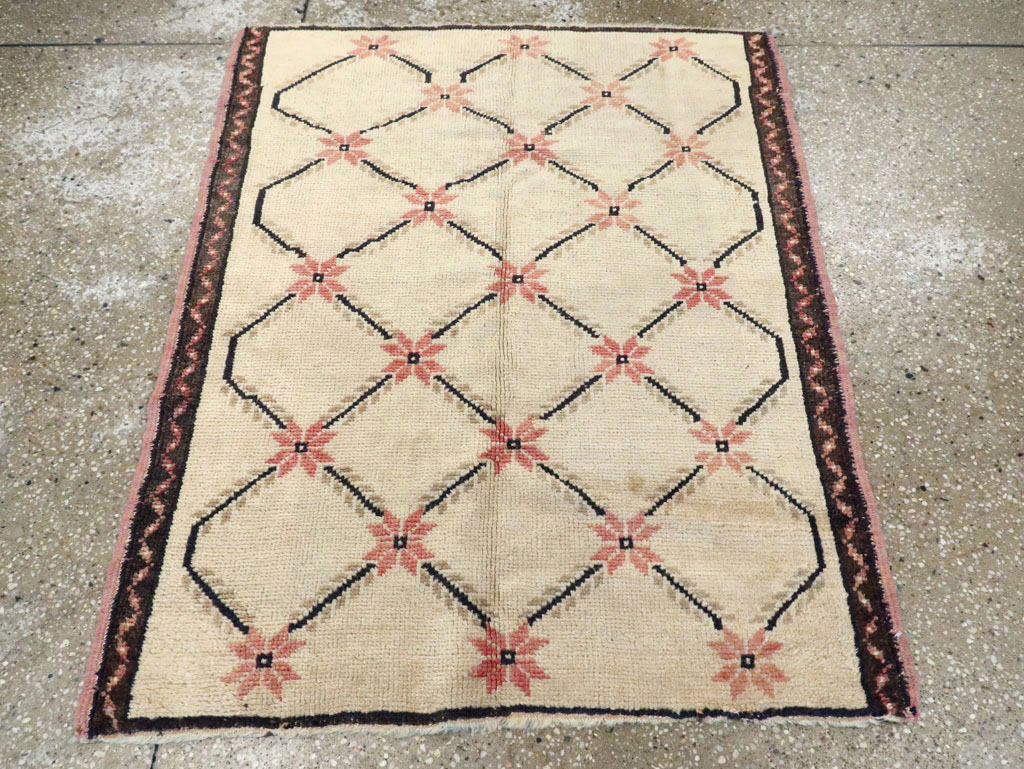 Vintage Turkish Anatolian Rug, No.12504 - Staging