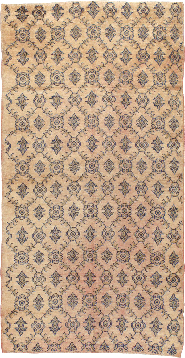 Vintage Turkish Anatolian Rug, No.12524 - Staging