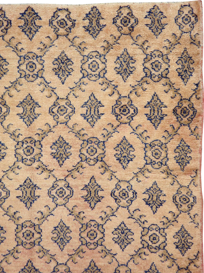 Vintage Turkish Anatolian Rug, No.12524 - Staging