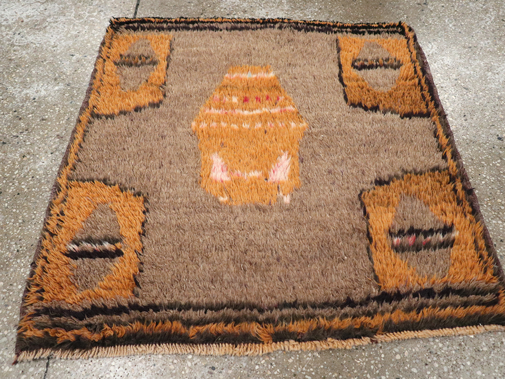 Vintage Turkish Konya Rug, No.12547 - Staging