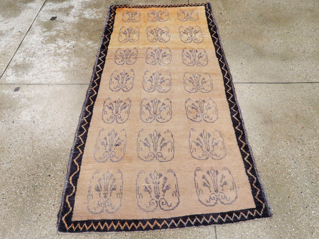 Vintage Turkish Konya Rug, No.12562 - Staging