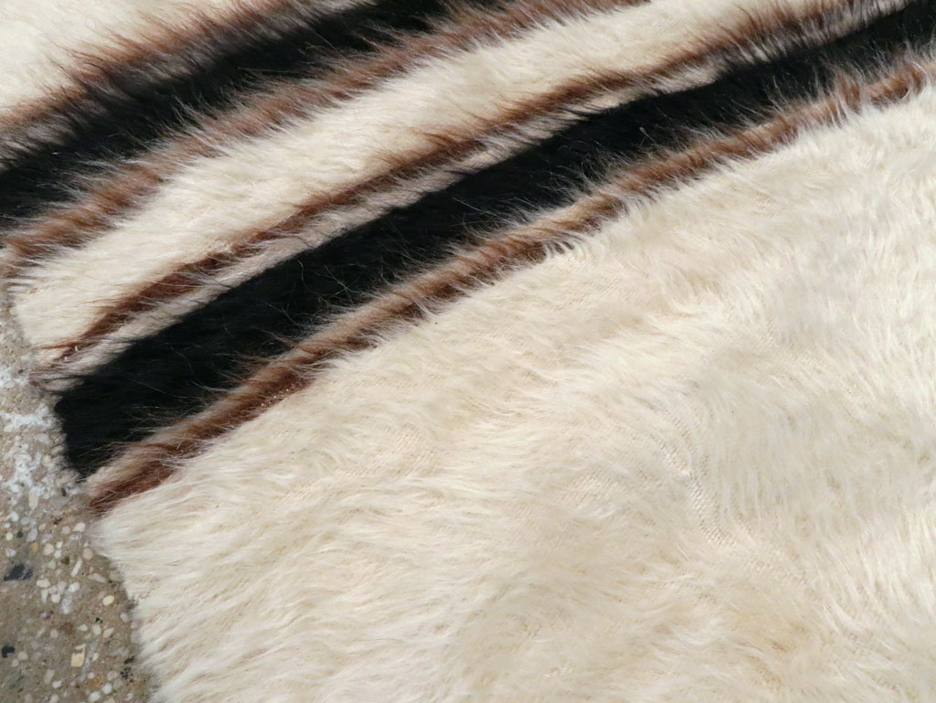 Vintage Turkish Mohair Rug, No.12573 - Staging