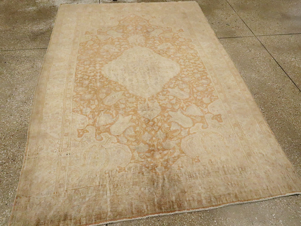 Vintage Turkish Sivas Rug, No.12663 - Staging