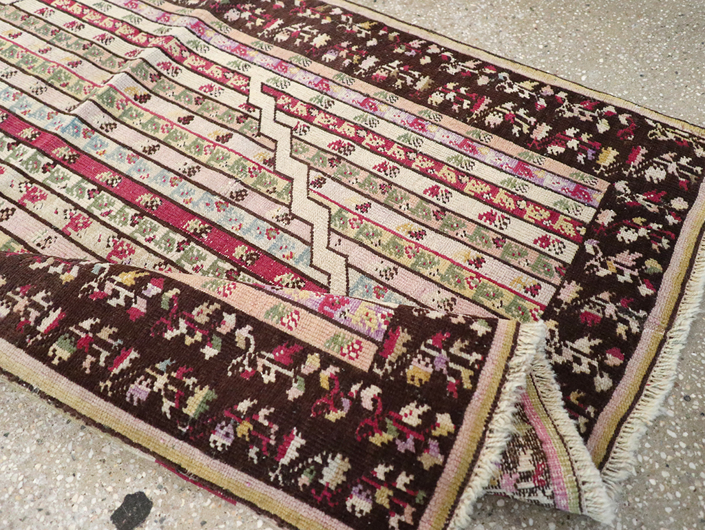 Antique Tukish Ghiordes Rug, No.12693 - Staging