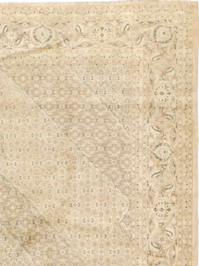 Antique Persian Tabriz Rug, No.12727 - Staging