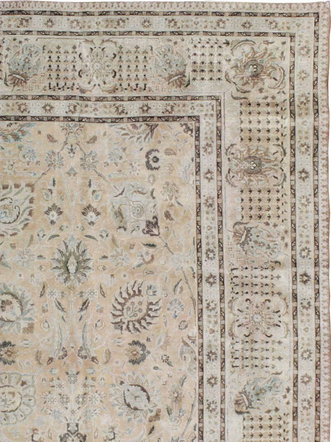 Antique Persian Tabriz Rug, No.12777 - Staging