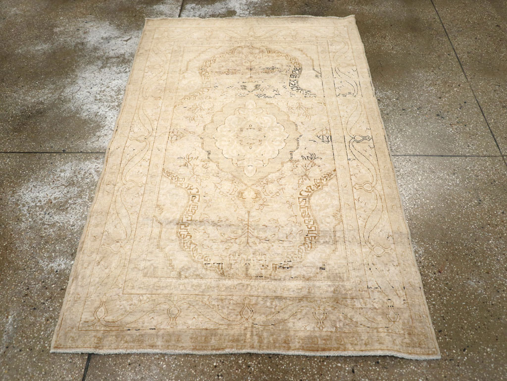 Vintage Turkish Sivas Rug, No.12814 - Staging
