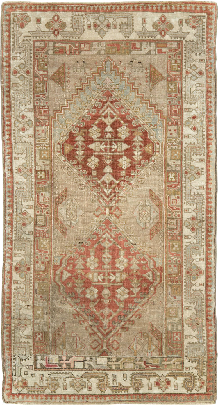 Vintage Persian Serab Throw Rug, No.12944 - Staging