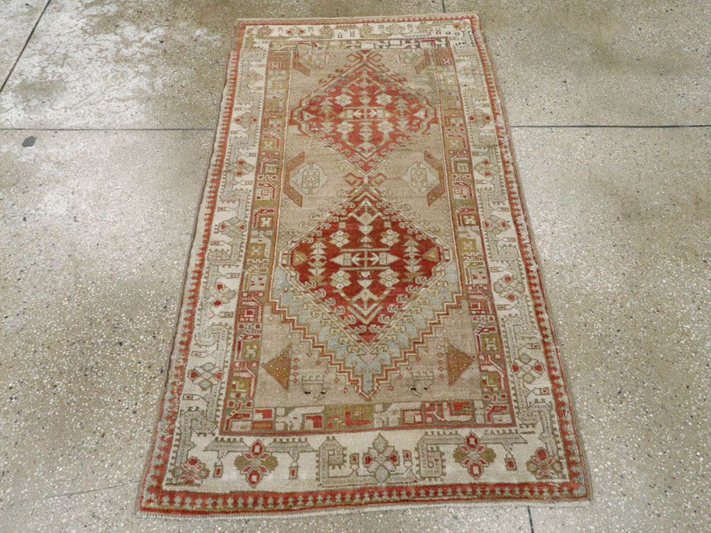 Vintage Persian Serab Throw Rug, No.12944 - Staging