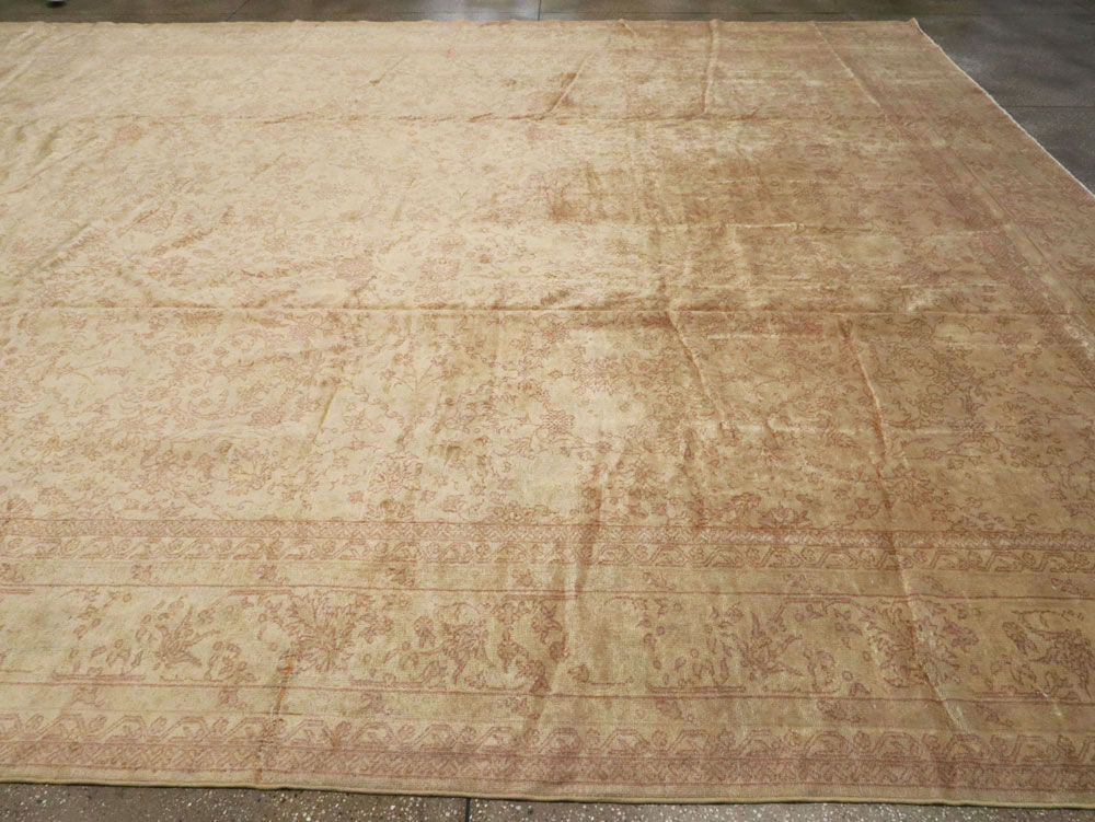 Vintage Turkish Sivas Rug, No.13075 - Staging