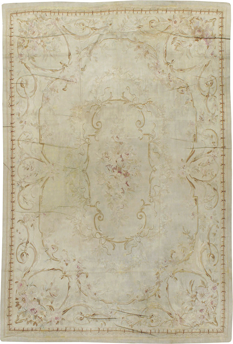 Antique French Aubusson Rug, No.13096 - Staging
