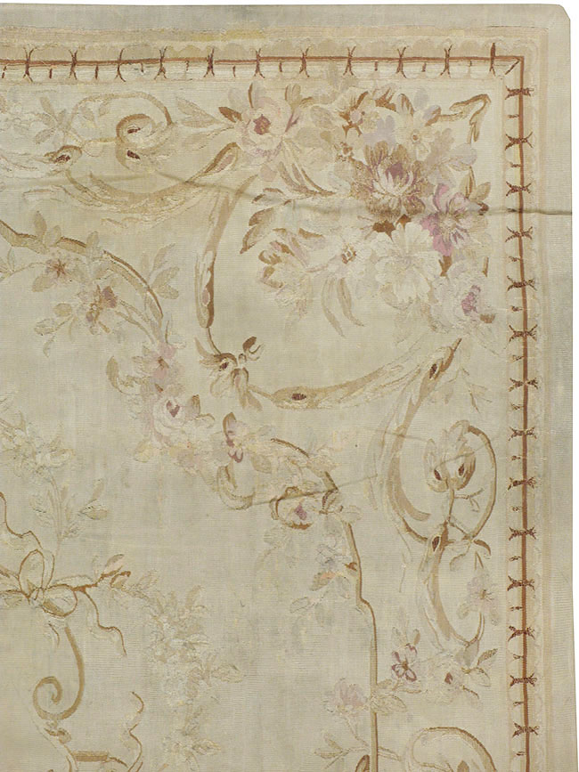 Antique French Aubusson Rug, No.13096 - Staging
