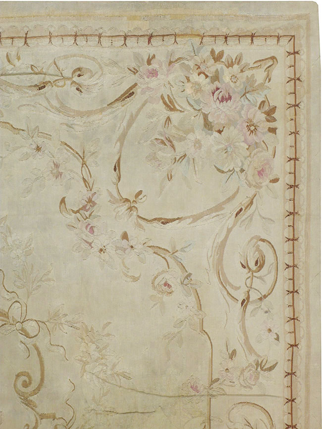 Antique French Aubusson Rug, No.13096 - Staging