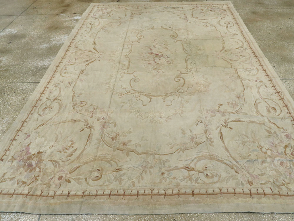 Antique French Aubusson Rug, No.13096 - Staging