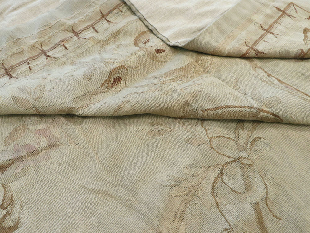 Antique French Aubusson Rug, No.13096 - Staging