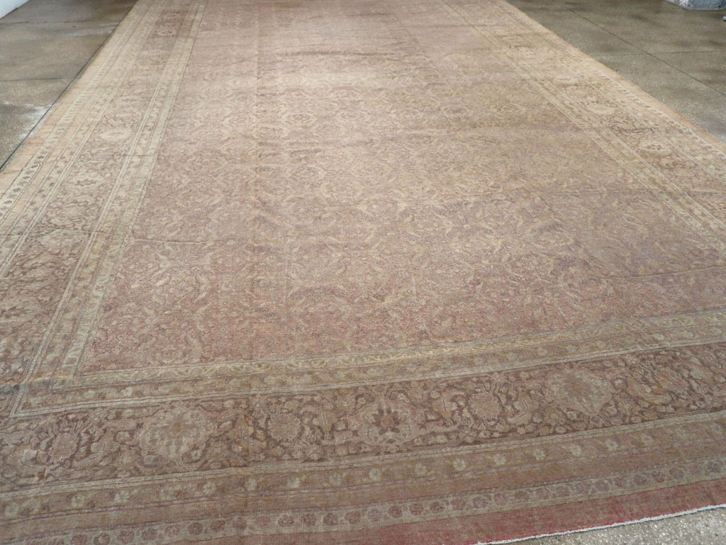 Vintage Indian Lahore Carpet, No.13213 - Staging