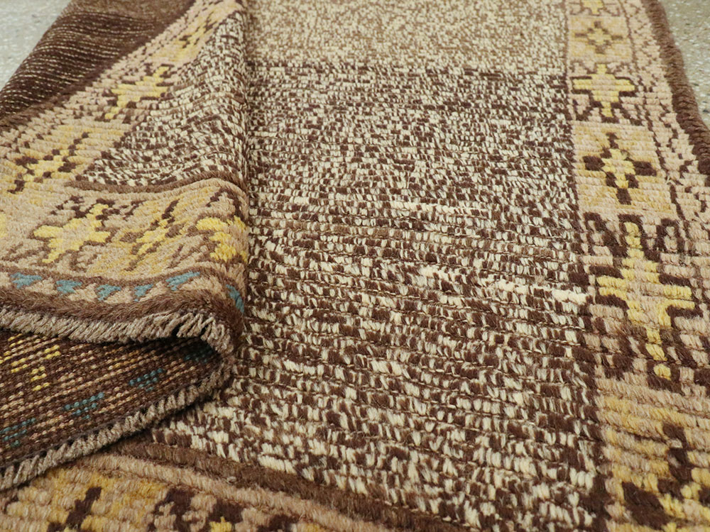 Vintage Turkish Konya Rug, No.13217 - Staging