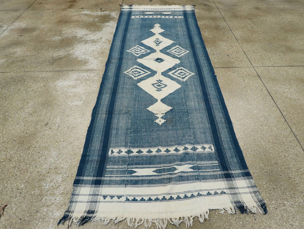 Antique Indian Textile, No.13277 - Staging