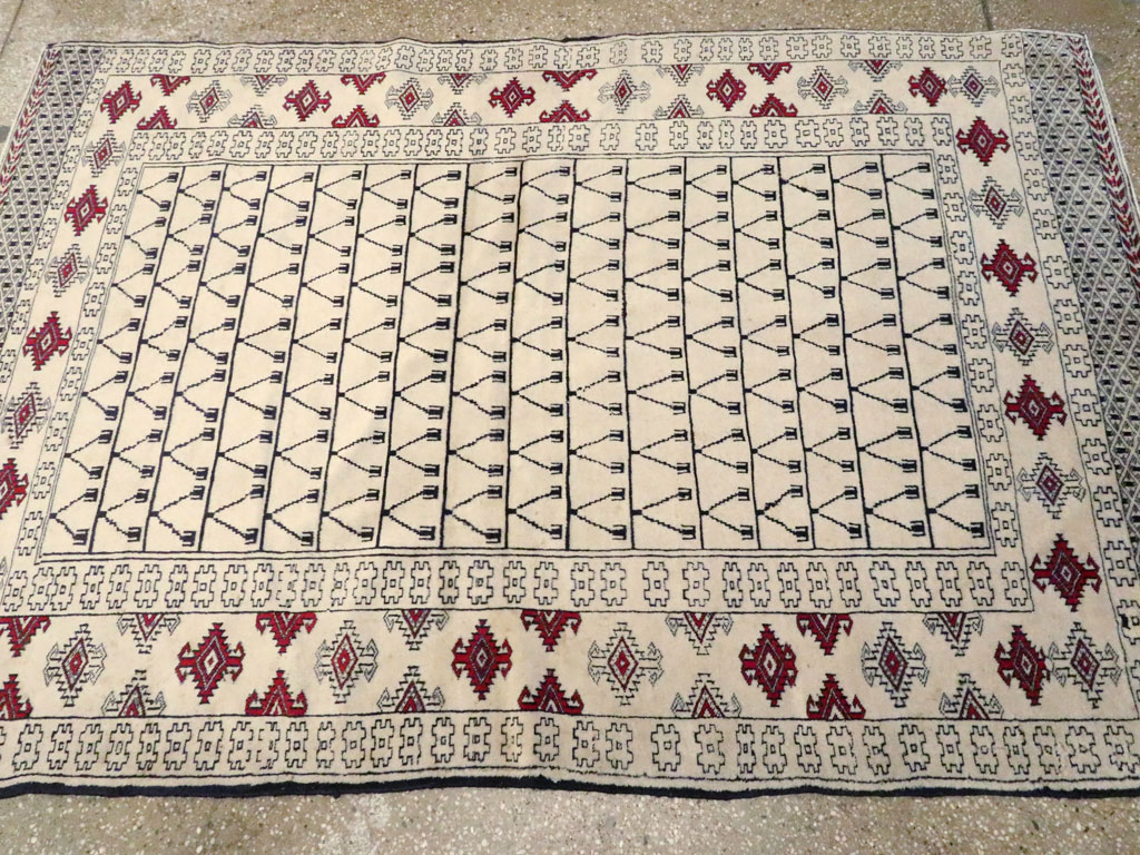 Vintage Persian Baluch Rug, No.13313 - Staging