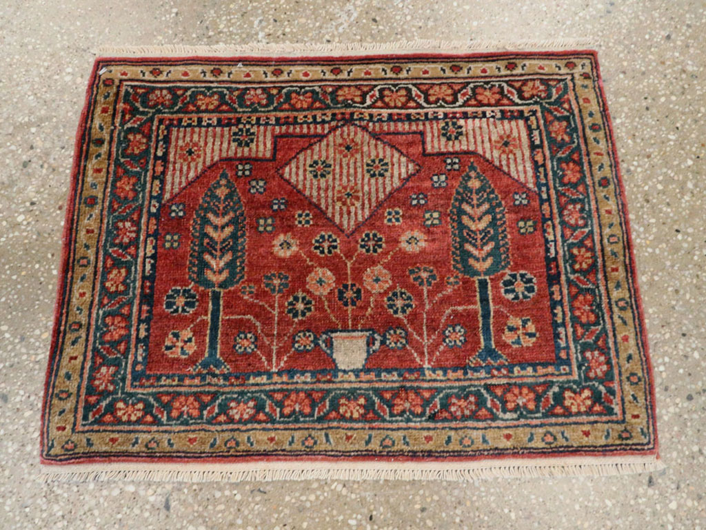 Antique Persian Fereghan Rug, No.13321 - Staging