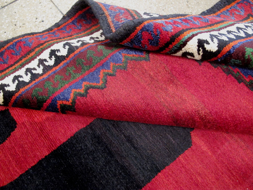 Vintage Shiraz Pictorial Rug, No.13322 - Staging