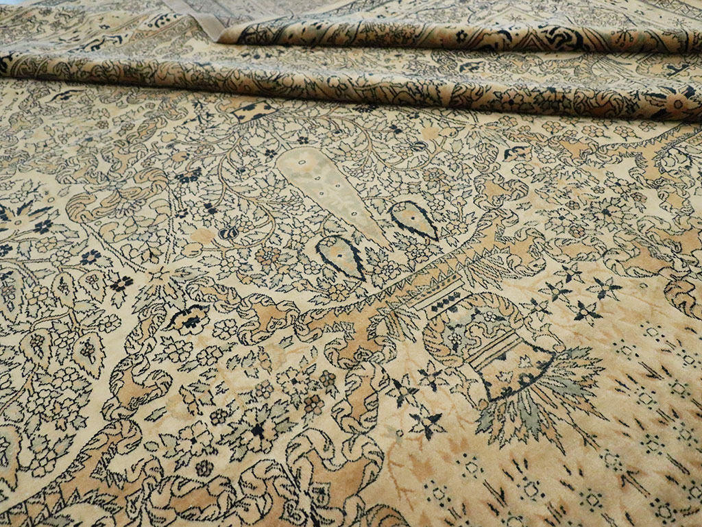 Vintage Indian Lahore Oversize Carpet, No.13446 - Staging