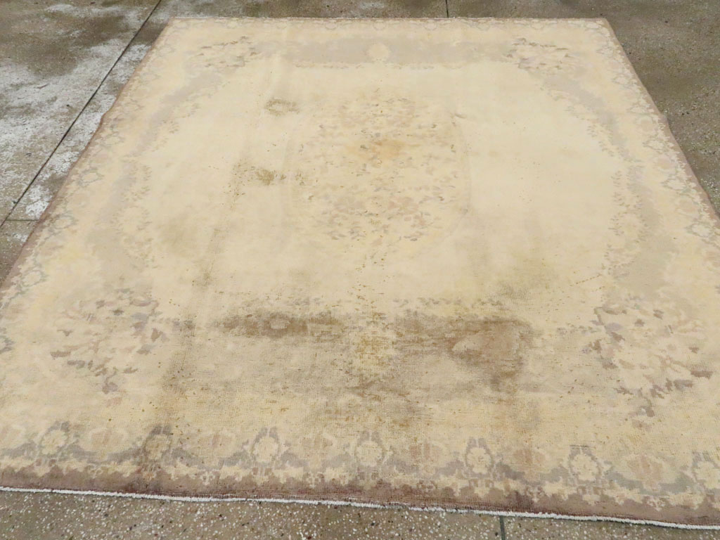 Vintage Indian Lahore Rug, No.13640 - Staging