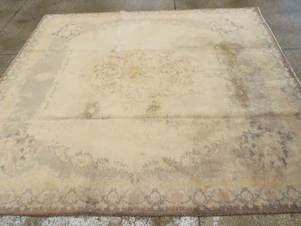 Vintage Indian Lahore Rug, No.13640 - Staging