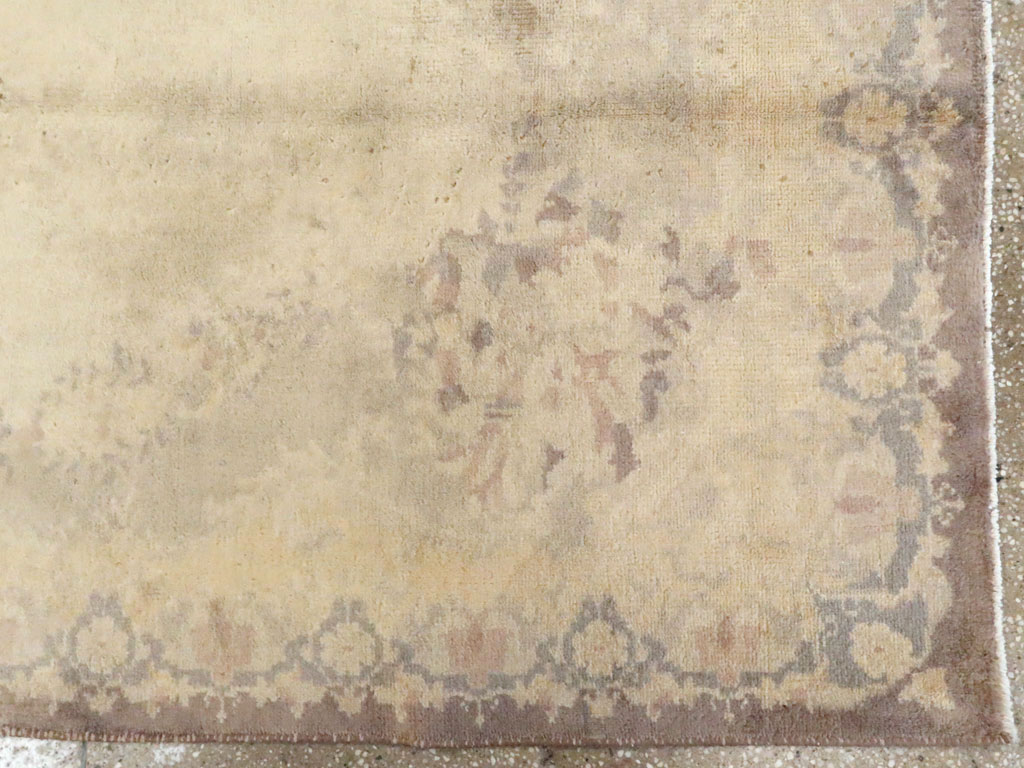 Vintage Indian Lahore Rug, No.13640 - Staging