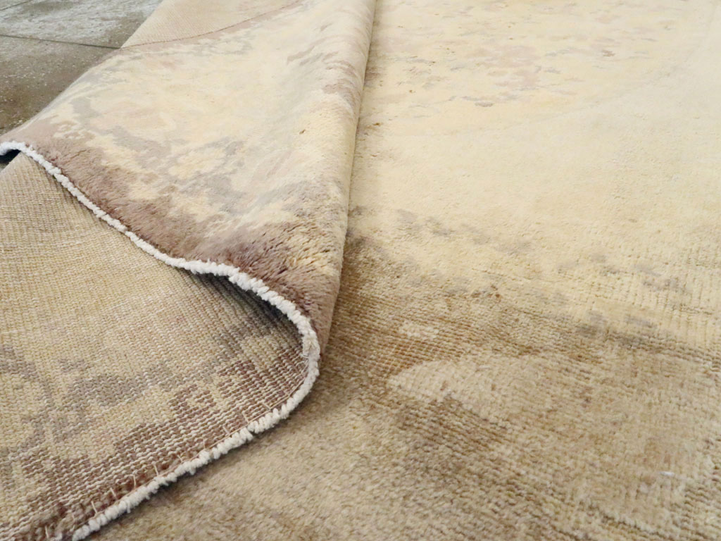 Vintage Indian Lahore Rug, No.13640 - Staging