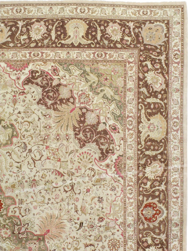Antique Persian Tabriz Carpet, No.13660 - Staging