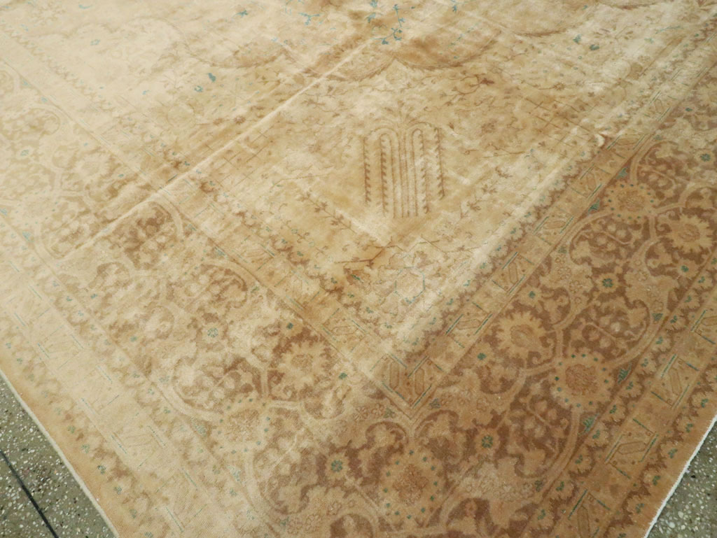 Vintage Persian Tabriz Carpet, No.13706 - Staging
