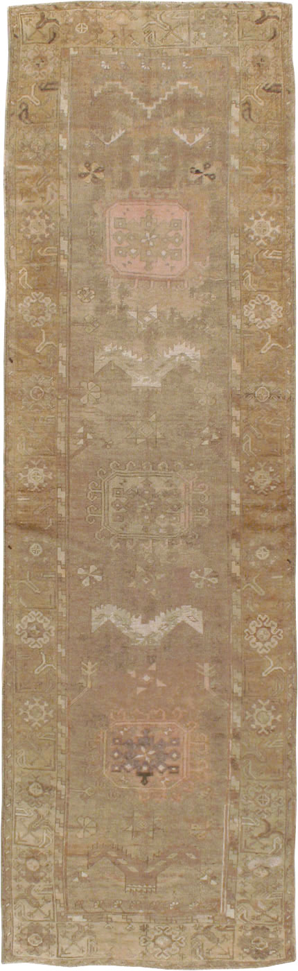 An Oushak Runner, No.13773 - Staging