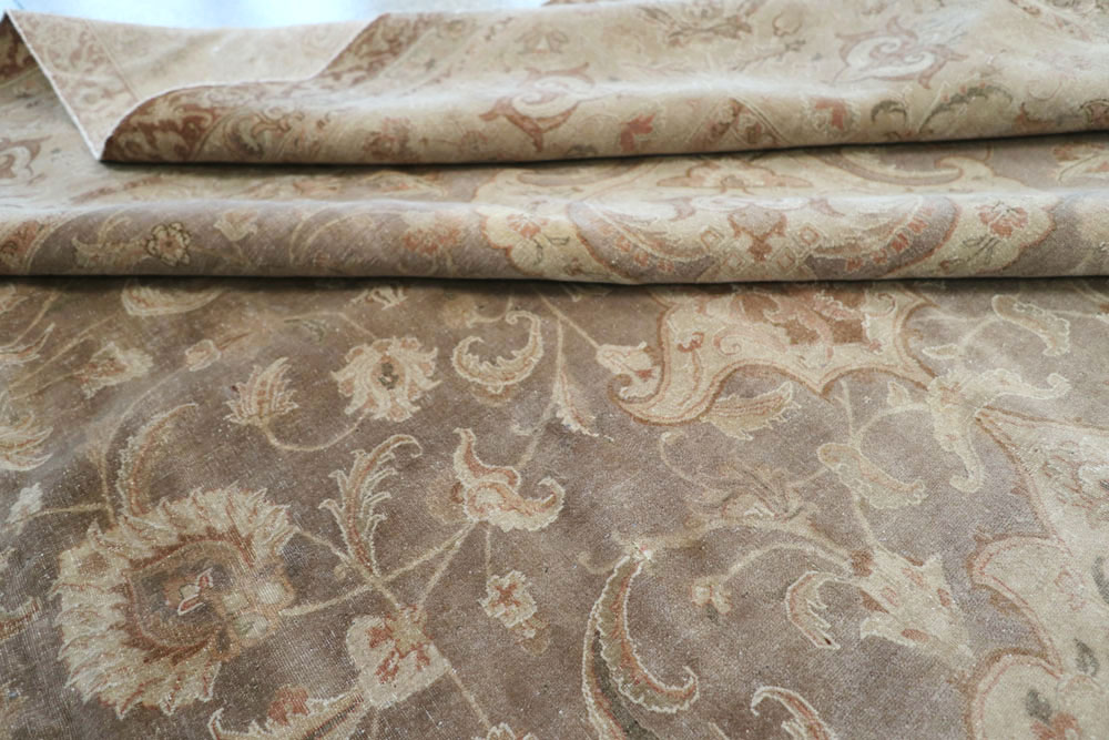 Vintage Persian Tabriz Carpet, No.13819 - Staging