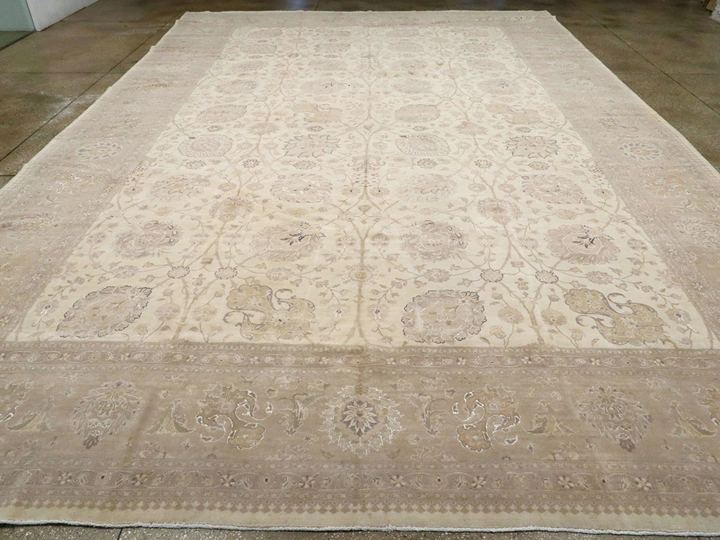 Vintage Persian Tabriz Carpet, No.13844 - Staging