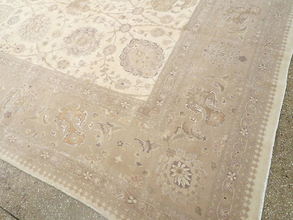 Vintage Persian Tabriz Carpet, No.13844 - Staging