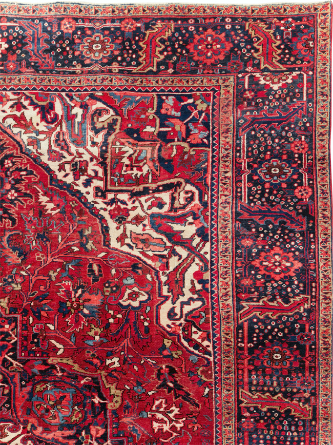 Vintage Persian Heriz Room Size Carpet, No.13870 - Staging