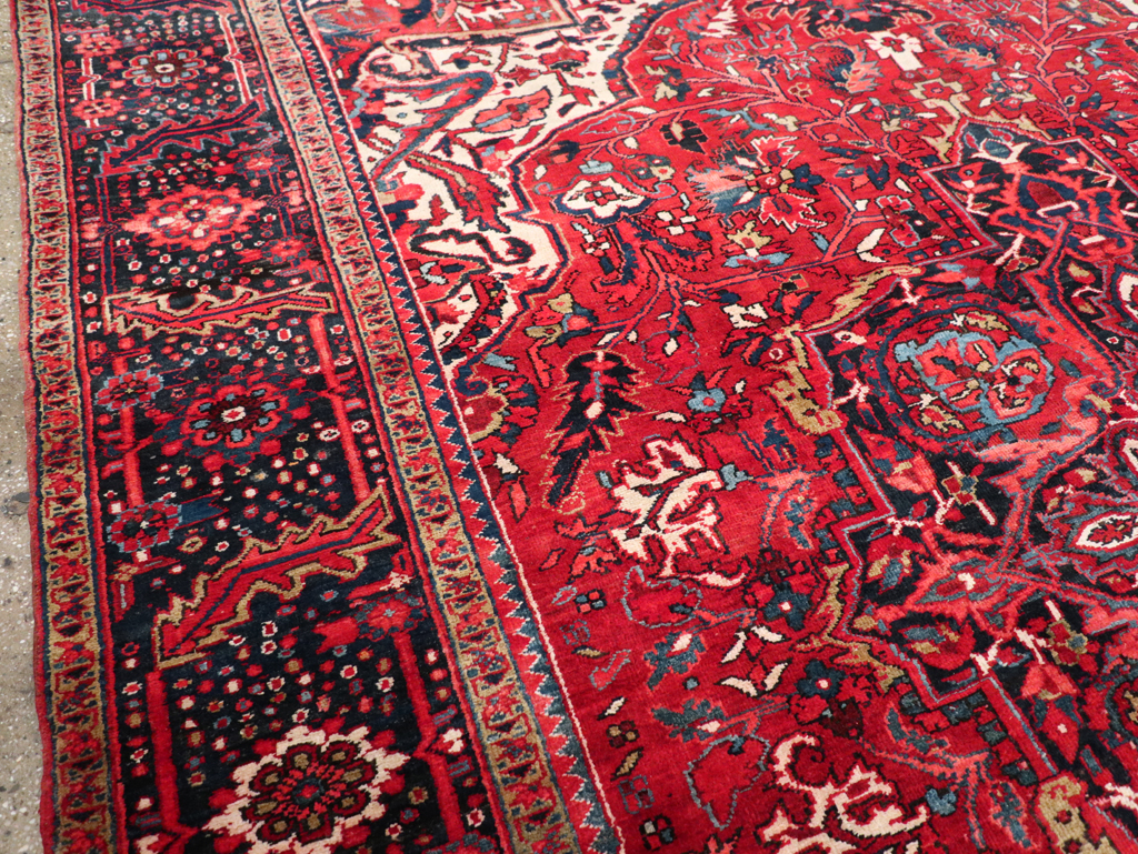 Vintage Persian Heriz Room Size Carpet, No.13870 - Staging