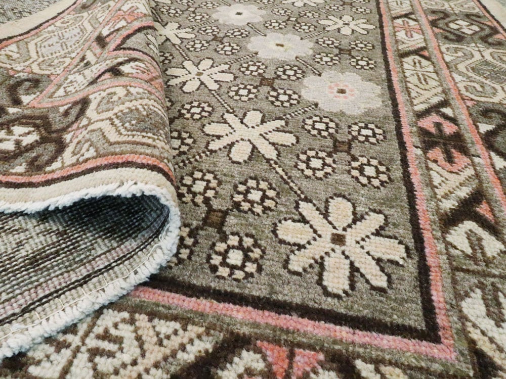 Vintage East Turkestan Khotan Rug, No.13885 - Staging