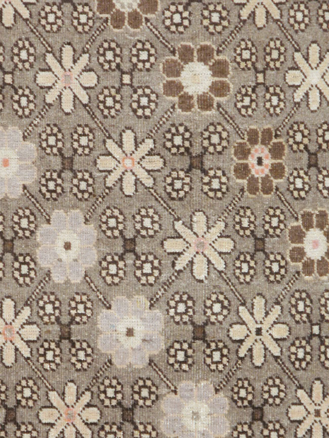 Vintage East Turkestan Khotan Rug, No.13885 - Staging